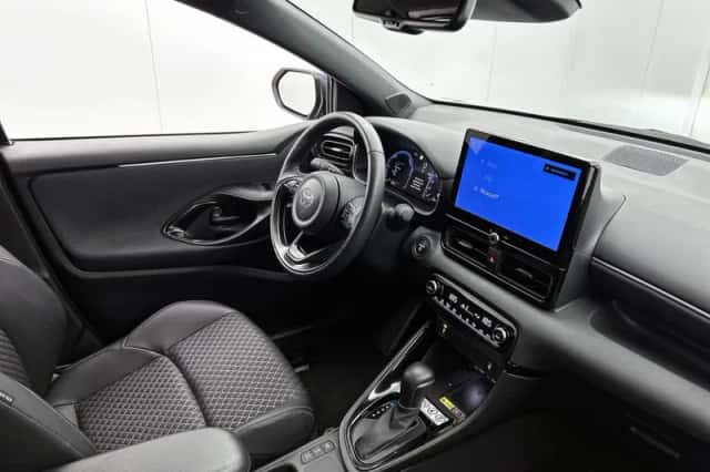 Toyota Yaris (2024) thumbnail 6