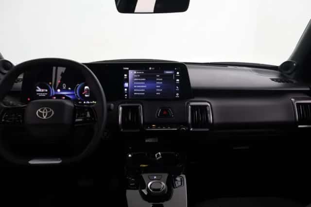 Toyota Urban_Cruiser (2026) thumbnail 4