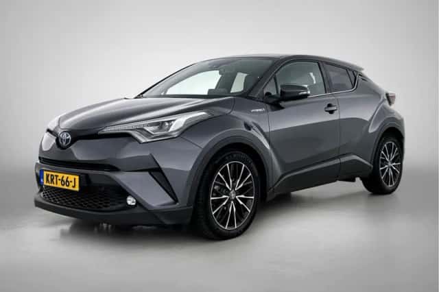 Toyota C-HR (2018) thumbnail 1