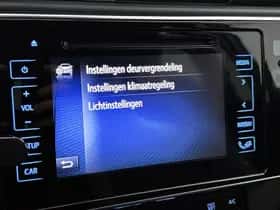 Toyota Auris (2015) thumbnail 33