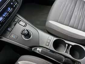 Toyota Auris (2015) thumbnail 10