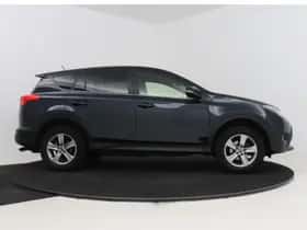 Toyota RAV4 (2015) thumbnail 14