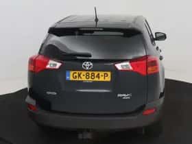 Toyota RAV4 (2015) thumbnail 25