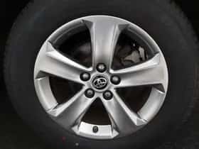 Toyota RAV4 (2015) thumbnail 30