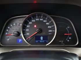 Toyota RAV4 (2015) thumbnail 5