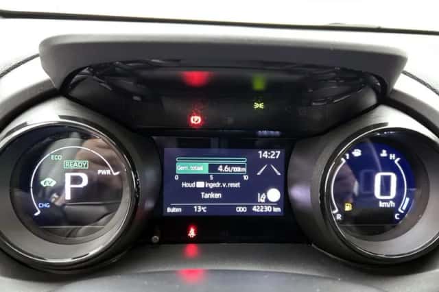 Toyota Yaris (2020) thumbnail 5