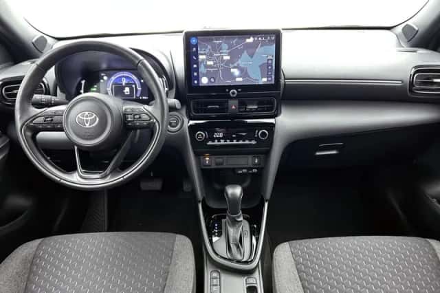 Toyota Yaris_Cross (2025) thumbnail 4