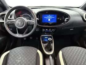 Toyota Aygo (2023) thumbnail 4