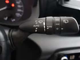 Toyota Yaris (2020) thumbnail 14
