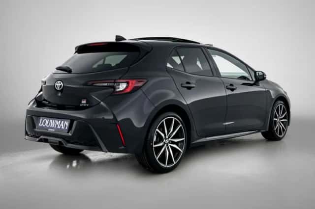 Toyota Corolla (2025) thumbnail 2
