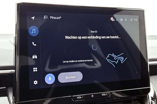 Toyota Corolla (2025) thumbnail 6