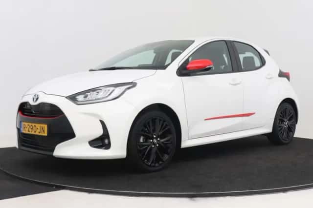 Toyota Yaris (2022) thumbnail 1