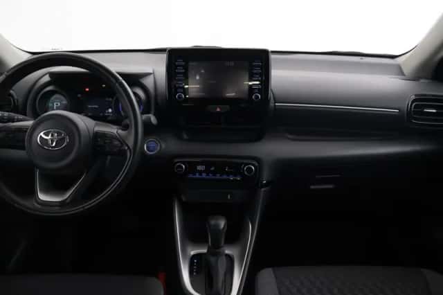 Toyota Yaris (2022) thumbnail 4