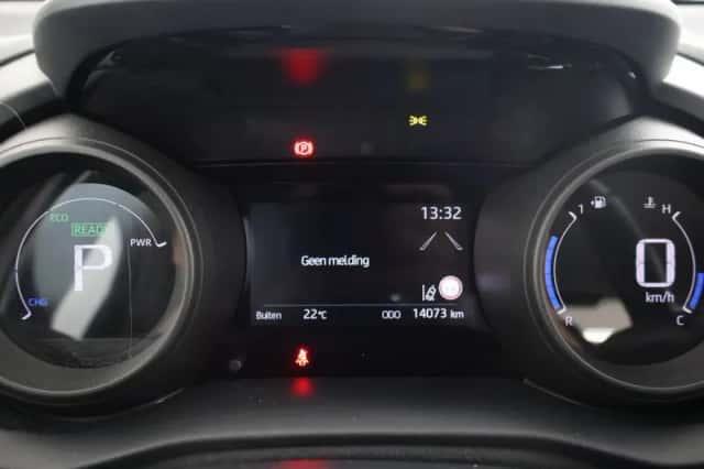 Toyota Yaris (2022) thumbnail 5