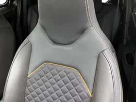 Toyota Aygo (2022) thumbnail 35