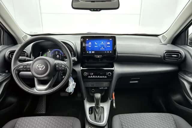 Toyota Yaris_Cross (2025) thumbnail 4
