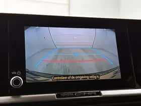 Toyota C-HR (2025) thumbnail 8