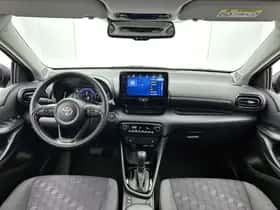 Toyota Yaris (2025) thumbnail 4