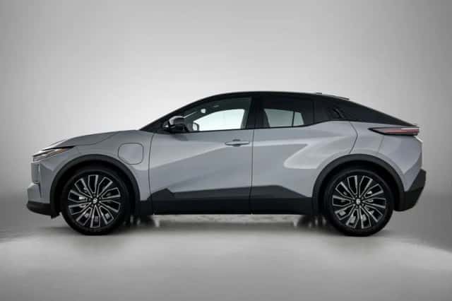 Toyota C-HR+ (2026) thumbnail 3