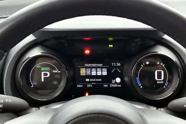 Toyota Yaris (2021) thumbnail 5