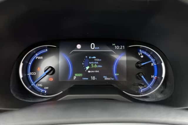 Toyota RAV4 (2022) thumbnail 6