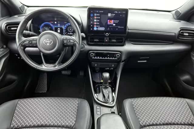 Toyota Yaris (2025) thumbnail 4