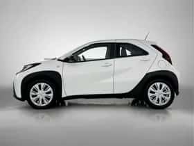 Toyota Aygo (2023) thumbnail 3