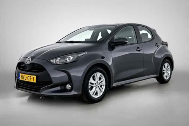 Toyota Yaris (2025) thumbnail 1