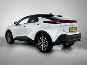 Toyota C-HR (2025) thumbnail 13