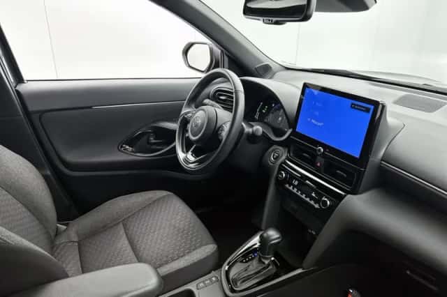 Toyota Yaris_Cross (2025) thumbnail 6