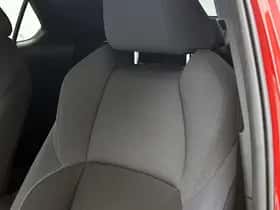 Toyota C-HR (2025) thumbnail 33