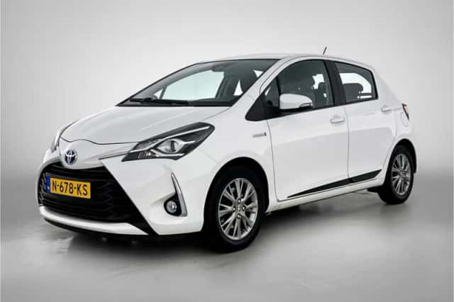 Toyota Yaris (2017) thumbnail 1