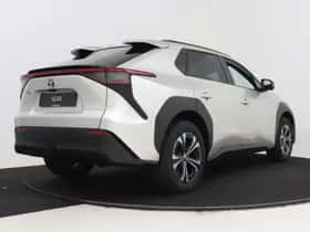 Toyota bZ4X (2025) thumbnail 2