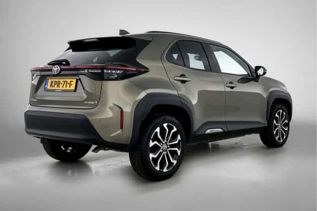 Toyota Yaris_Cross (2023) thumbnail 2