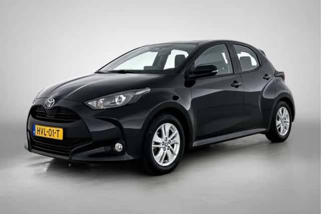 Toyota Yaris (2025) thumbnail 1