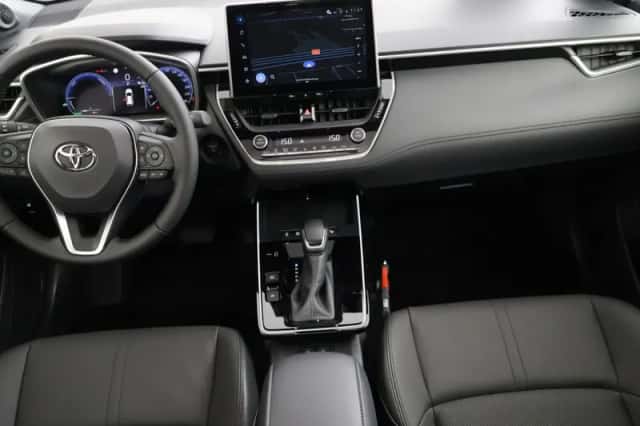 Toyota Corolla_Cross (2026) thumbnail 4