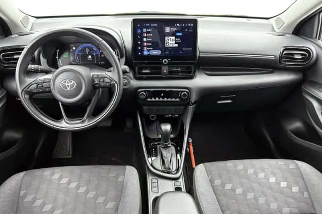 Toyota Yaris (2025) thumbnail 4