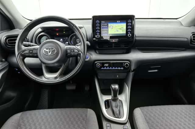 Toyota Yaris (2020) thumbnail 4