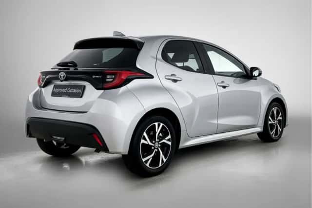 Toyota Yaris (2025) thumbnail 2
