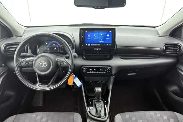 Toyota Yaris (2025) thumbnail 4