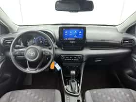 Toyota Yaris (2025) thumbnail 4