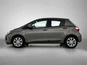 Toyota Yaris (2018) thumbnail 3
