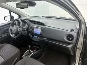 Toyota Yaris (2018) thumbnail 6