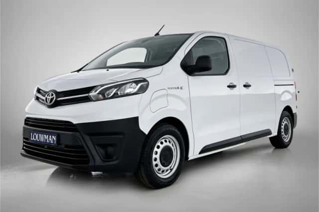 Toyota Proace (2024) thumbnail 1