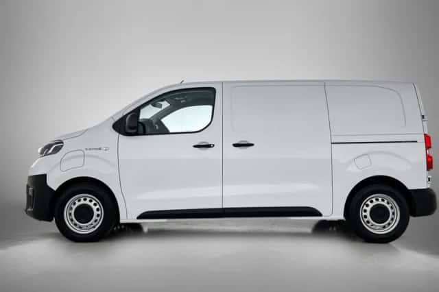 Toyota Proace (2024) thumbnail 3