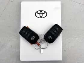 Toyota Corolla_Cross (2025) thumbnail 30