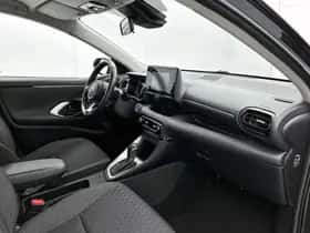 Toyota Yaris (2022) thumbnail 6
