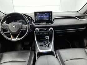 Toyota RAV4 (2021) thumbnail 4