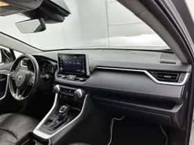 Toyota RAV4 (2021) thumbnail 6
