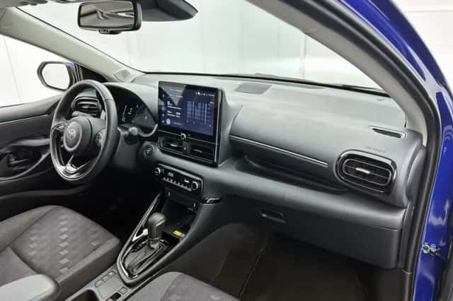 Toyota Yaris (2025) thumbnail 6